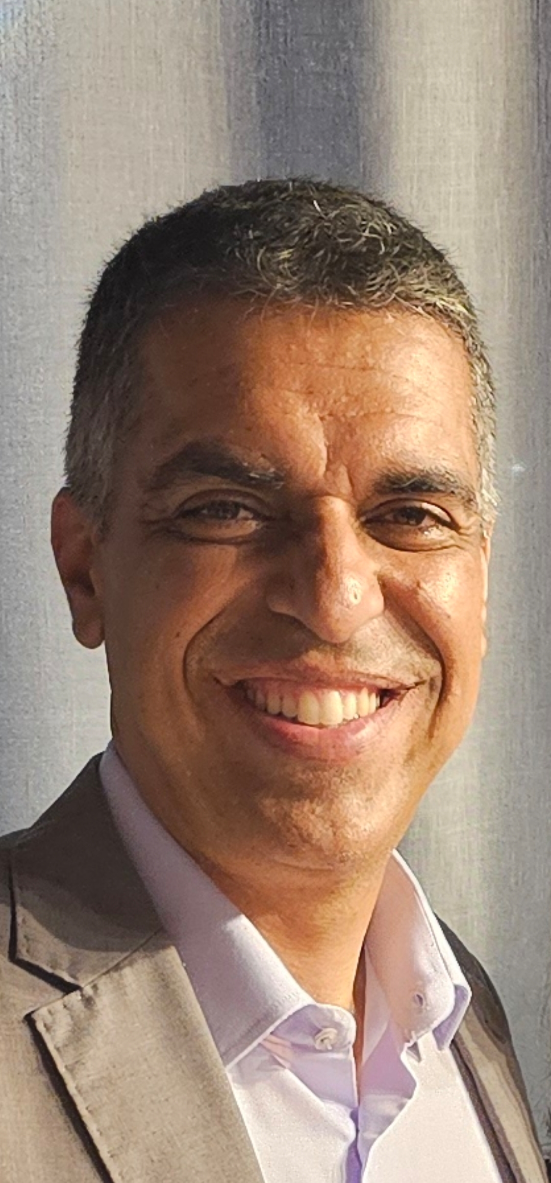 Foto Prof Adriano Rocha